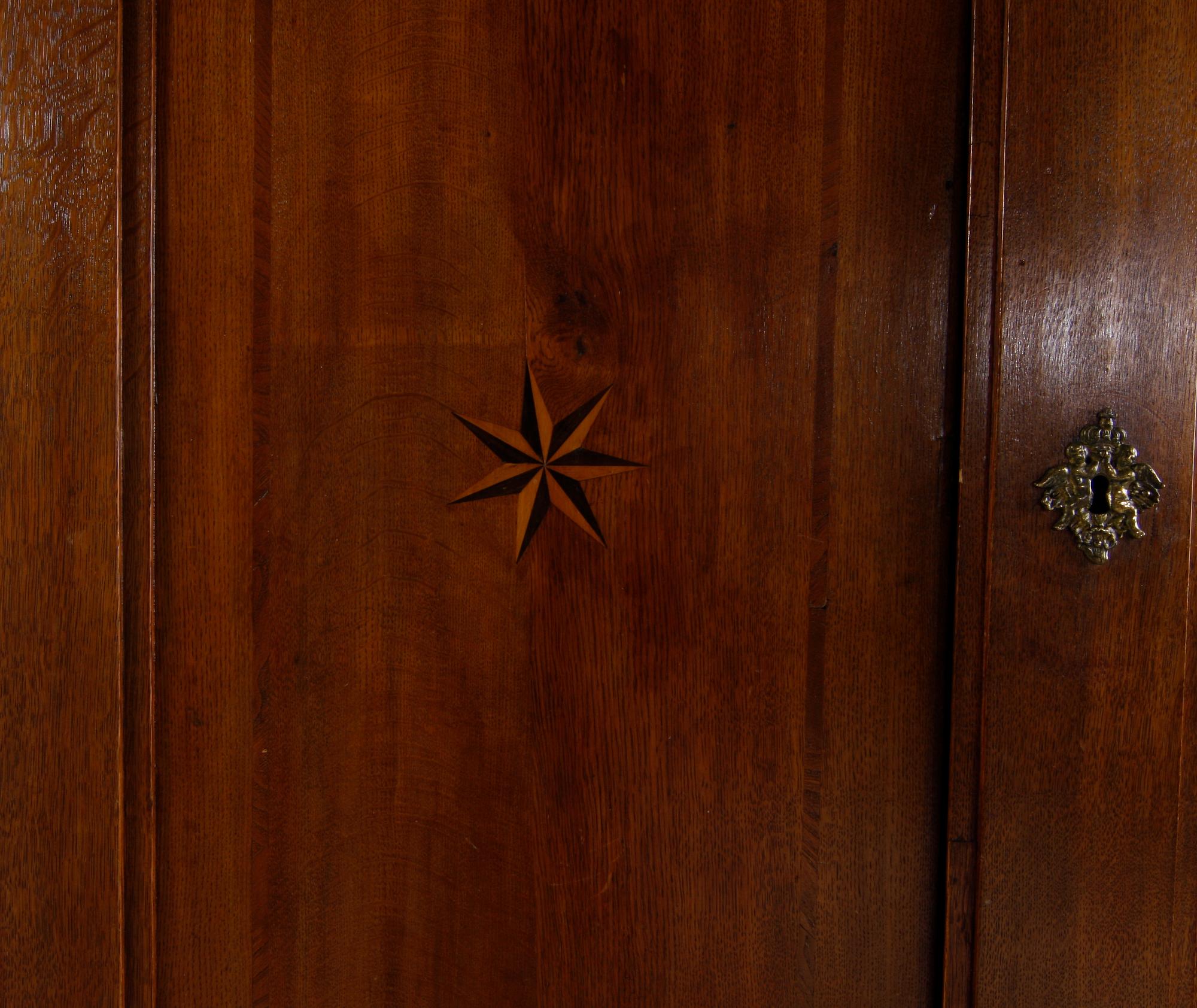 SALSSKÅP, rokoko, 1700-talets senare del.