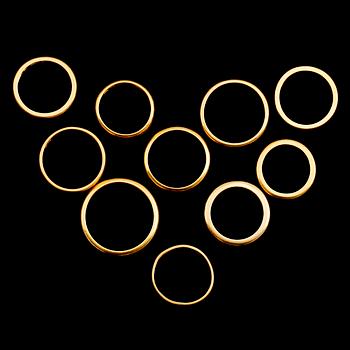 RINGAR, 10 st, 23 k guld. Vikt ca 59 gram.