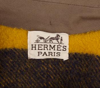 HERRCAPE, Hermès, "Inverness cape".