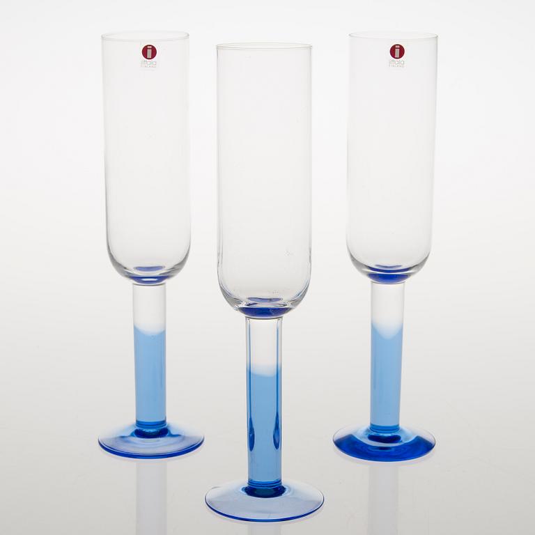 KERTTU NURMINEN, GLASSERVISDELAR, 23 st, "Mondo", Iittala 1900-talets senare hälft.