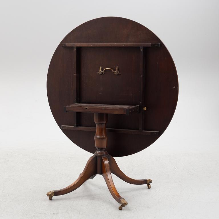 Fällbord/matbord, England, 1900-talets mitt.