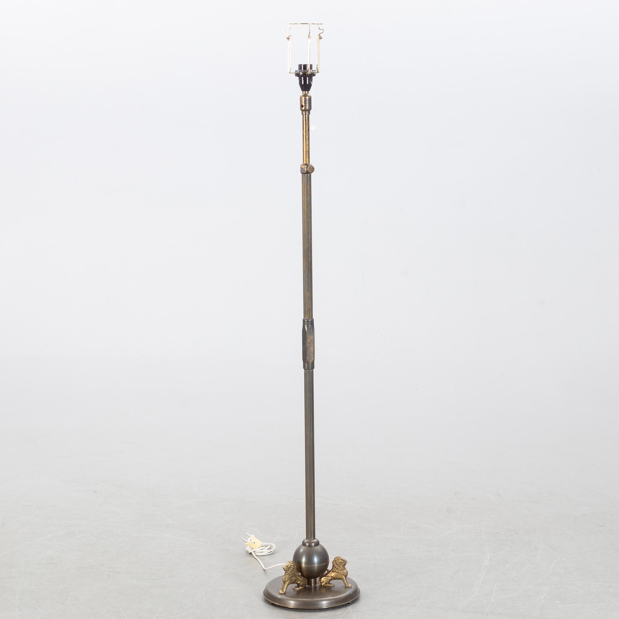 GOLVLAMPA, 1930-tal.