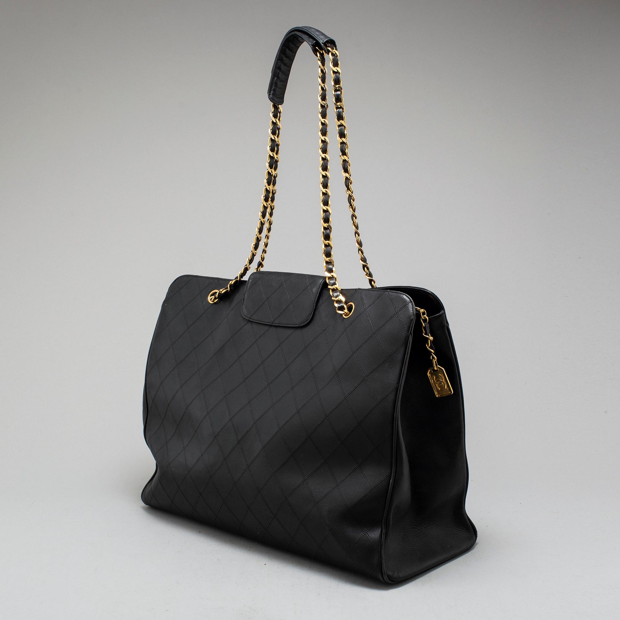 CHANEL, väska.