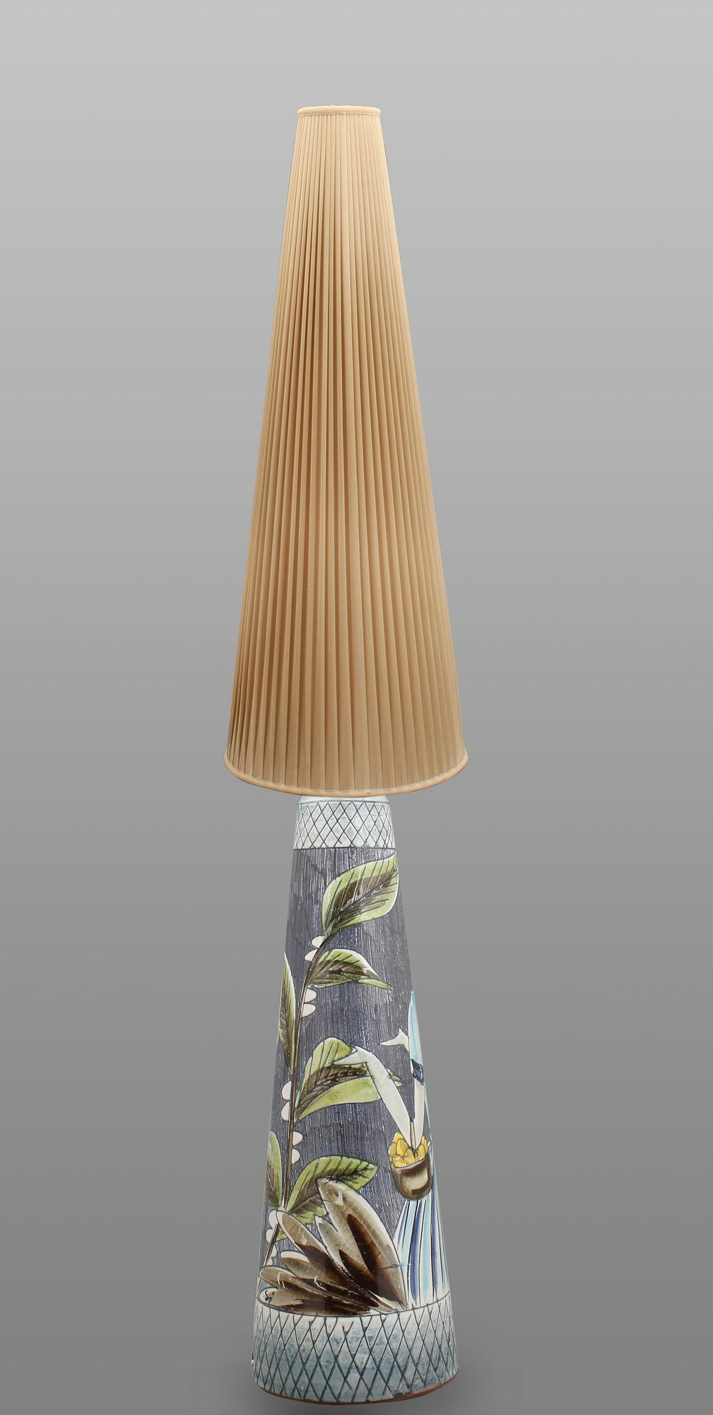 GOLVLAMPA, keramik, Tilgmans, signerad SI.