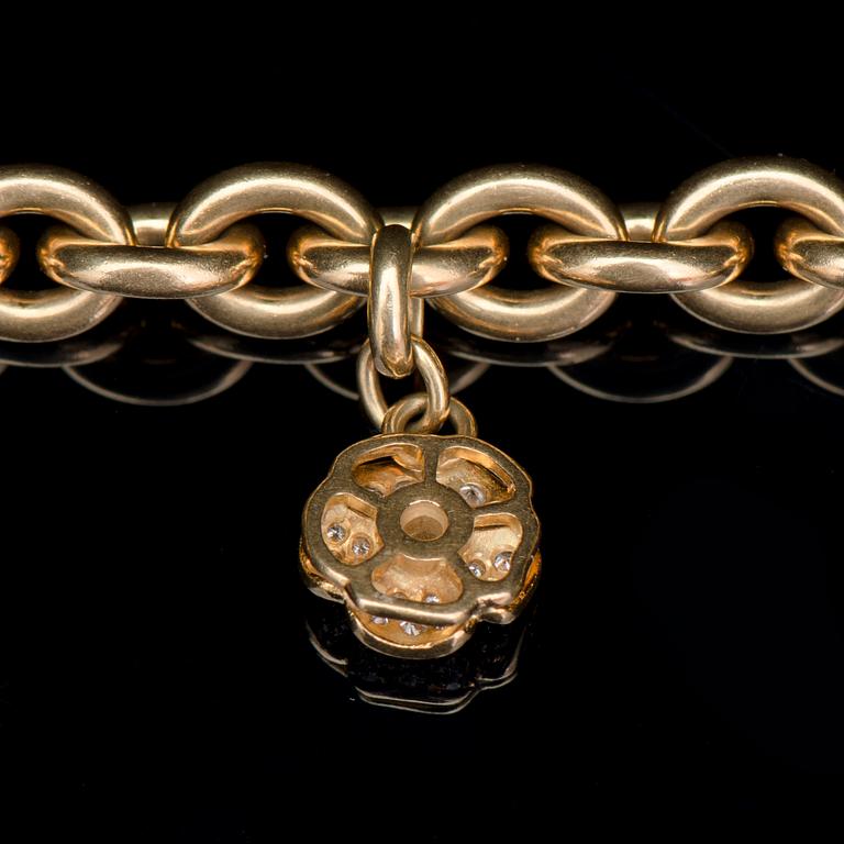 ARMBAND, CHOPARD, 18K guld, briljantslipade diamanter.