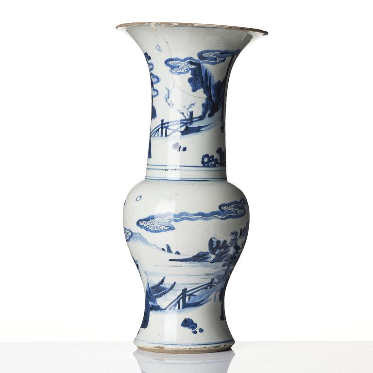 A large blue and white vase, Yenyen, Qing dynasty, Kangxi (1662-1722).