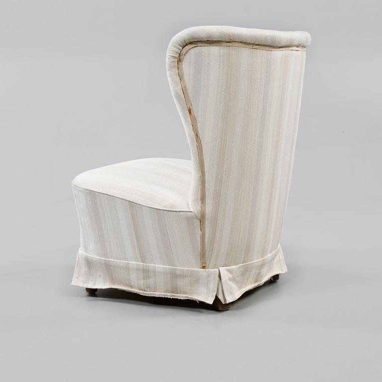 FÅTÖLJ, omkring 1900-talets mitt.