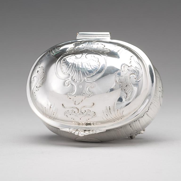 A German 18th century silver Rococo sugar-casket, mark of Johann Gottfried Hildebrandt, Berlin ca 1740-60 (1743-1778).