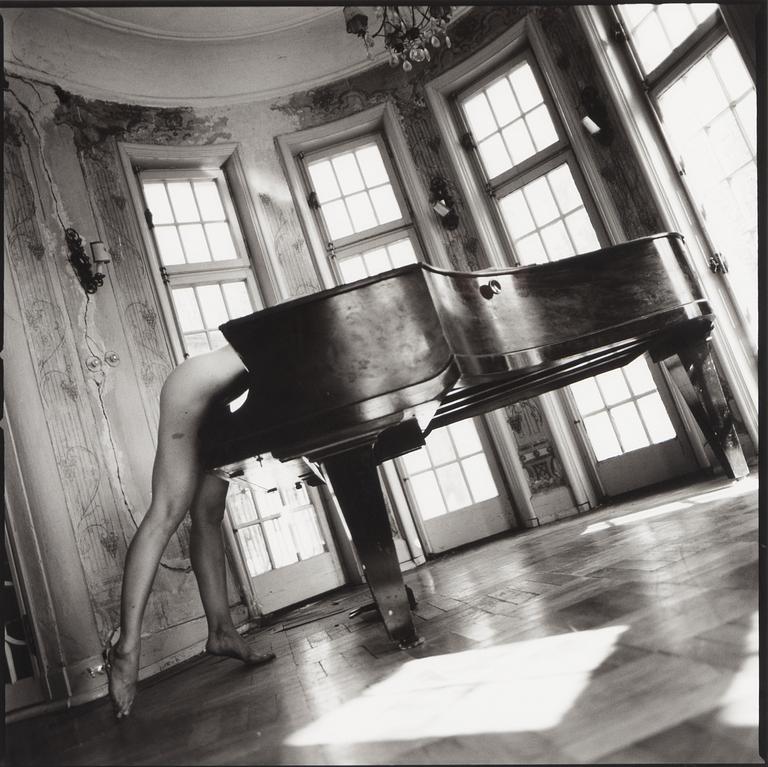 Ewa-Mari Johansson, "To be or not to be, Piano Woman", 2006.