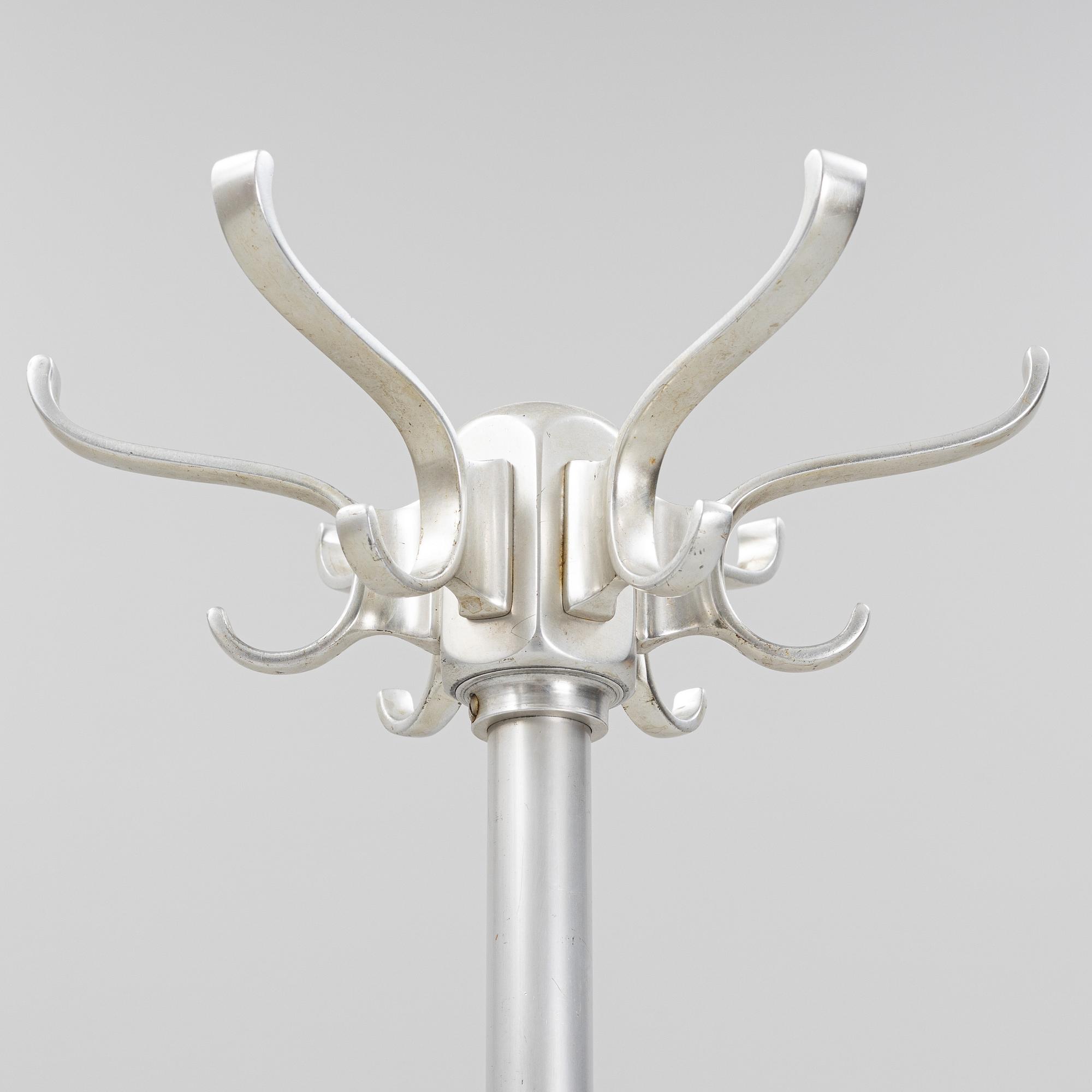 A coat hanger, second half of the 20th century.