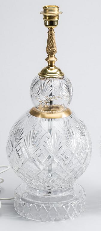 BORDSLAMPOR, ett par, formgivna och signerade av E.Moaven. Modern tillverkning.