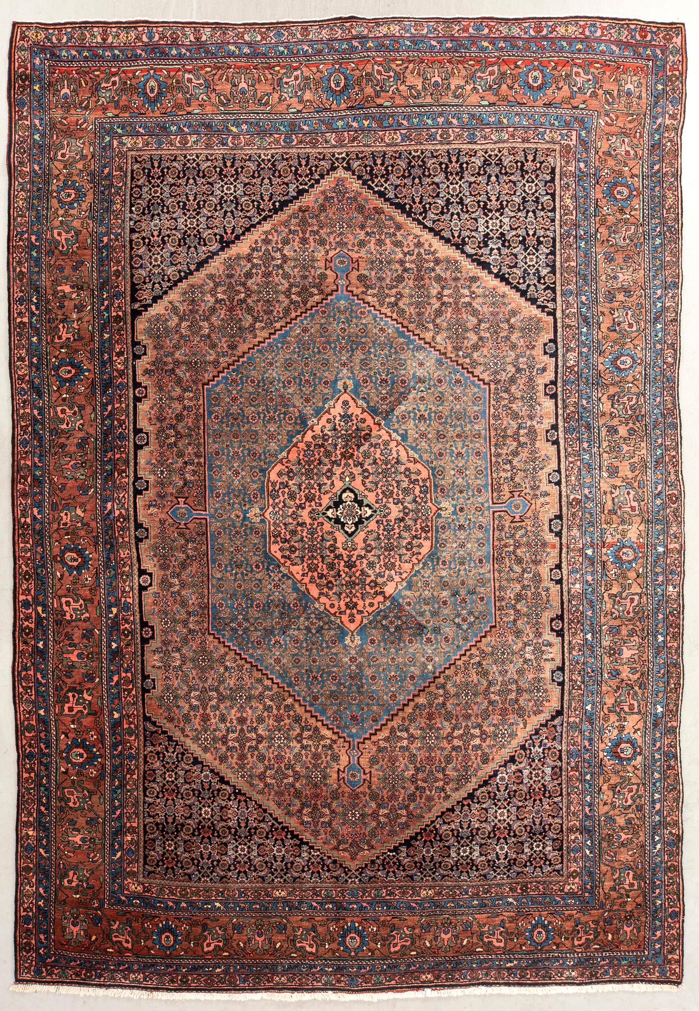 Oriental carpet semi-antique approximately 368x249 cm.