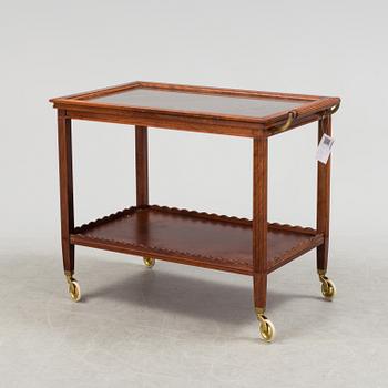 AN EARLY 19TH CENTURY SERVING TROLLEY.