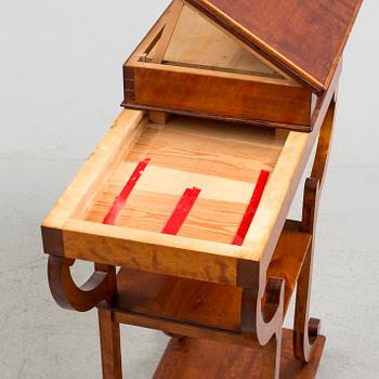 BORD, Karl-Johan stil, 1900-talets första hälft.