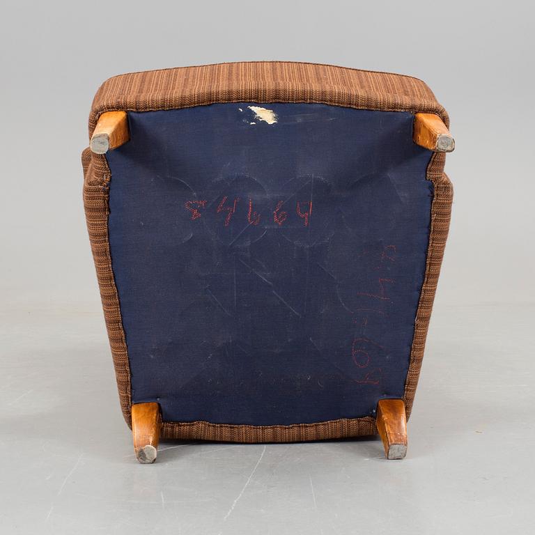 CARL MALMSTEN, fåtölj, "Åldermannen", 1900-talets andra hälft.