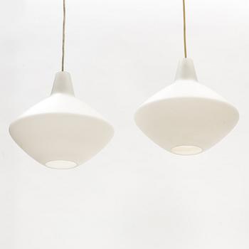 Lisa Johansson-Pape, taklampor, ett par, 'Onion-Lamp' / "Kantiga löken", Iittala, Asea, 1950-tal.