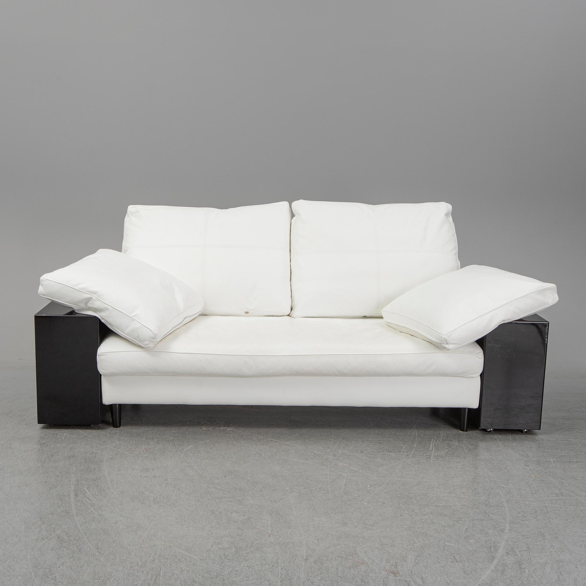 Eileen Gray, soffa, "Lota", Aram.