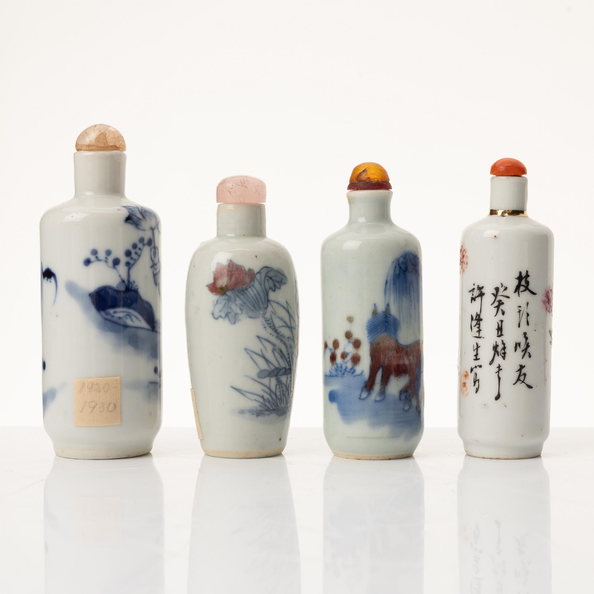 A group of seven Chinese porcelain snuff bottles, late Qing dynasty and 20th century.