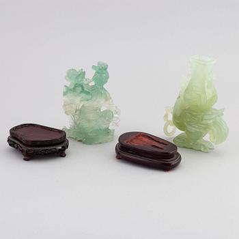 Two Chinese stone sculptures, calcedon and chrysoprase, 20th Century.