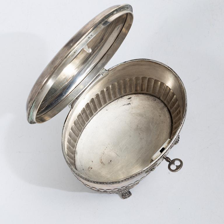 Sockerskrin, silver, gustaviansk stil, CG Hallberg, 1922.