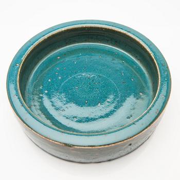 Marianne Westman, fat, stoneware. Rörstrand Atelier.