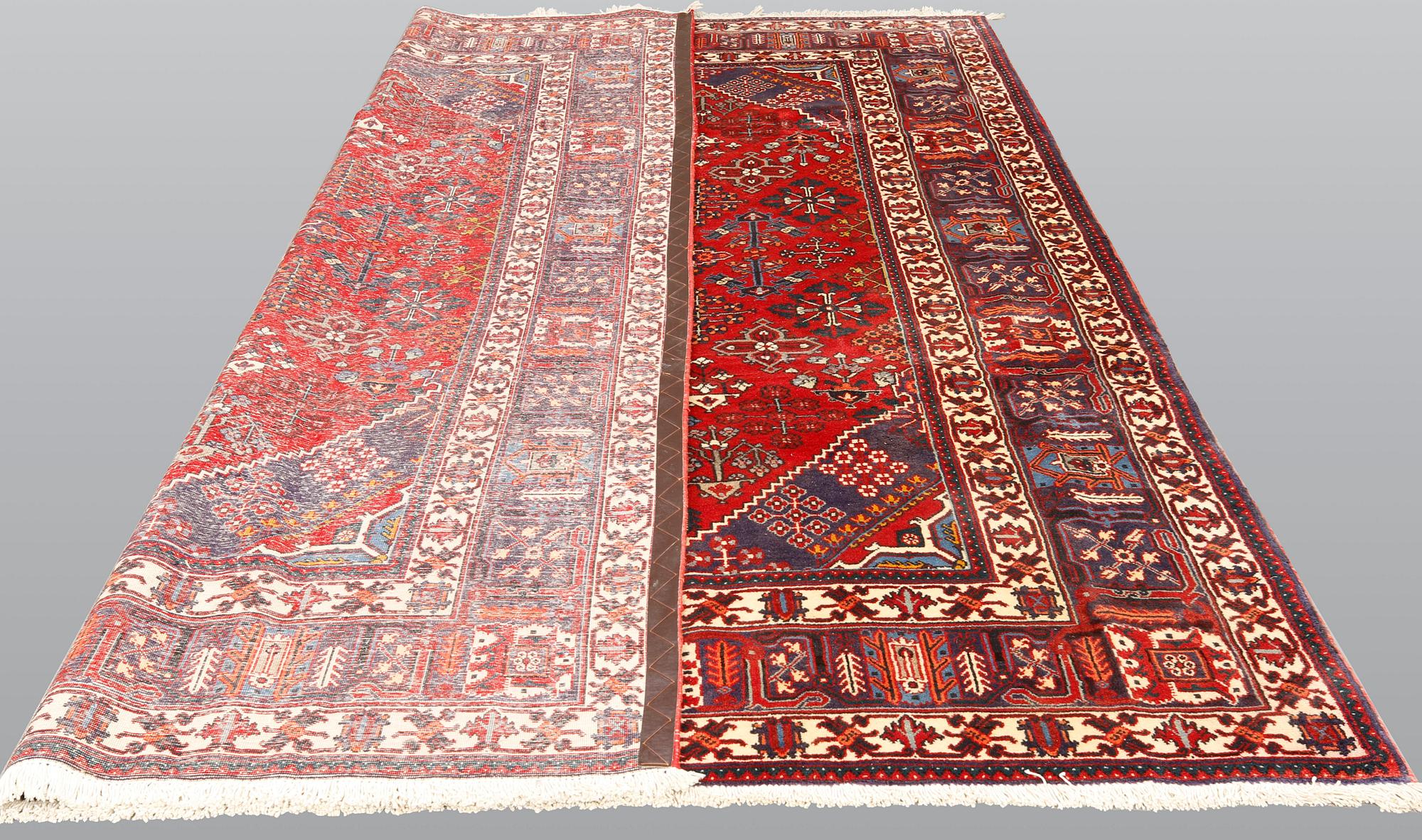 A Joshagan carpet, ca 326 x 230 cm.