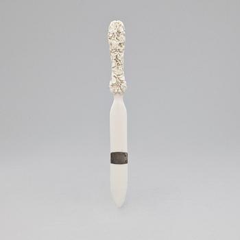 SIDVÄNDARE, elfenben, 1800-tal.