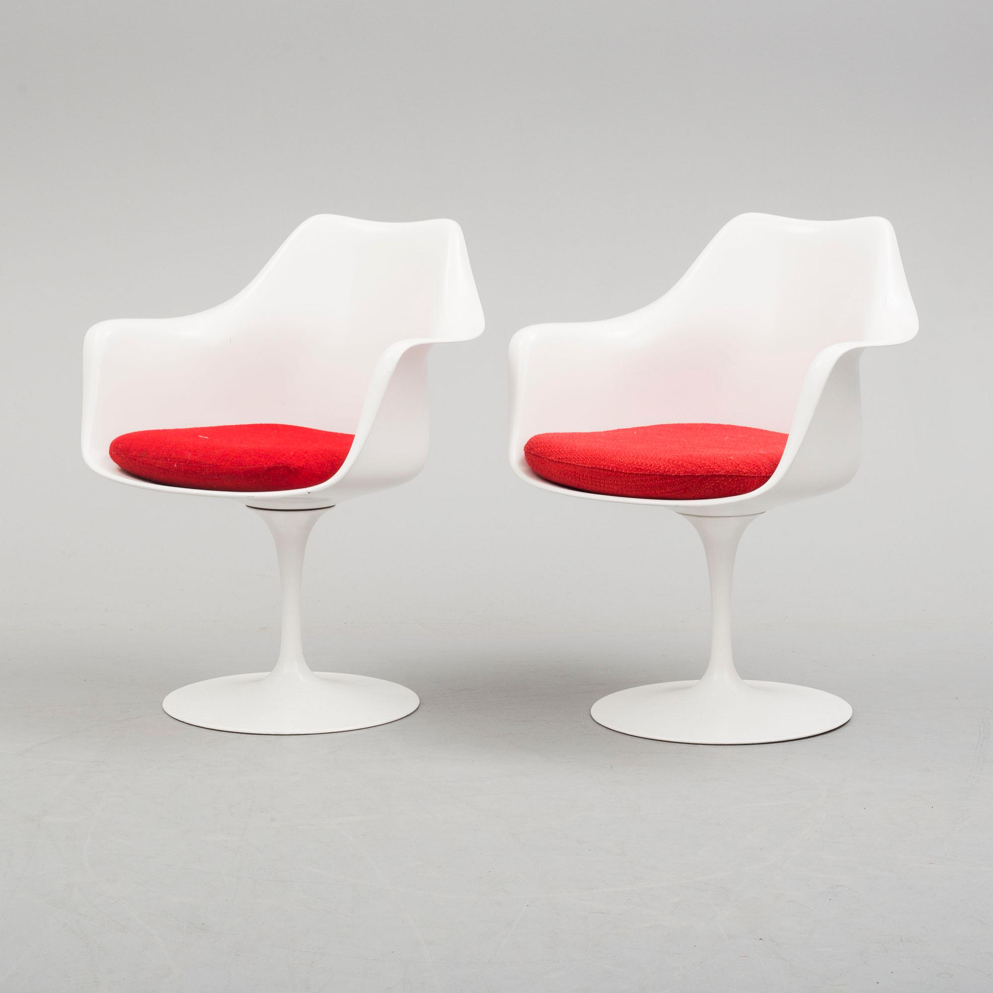 EERO SAARINEN, 6 st "Tulip", karmstolar, Knoll International, modellen formgiven 1956.