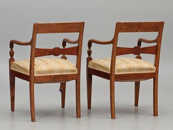 KARMSTOLAR, ett par. Karl Johanstil, 1900-talets början.
