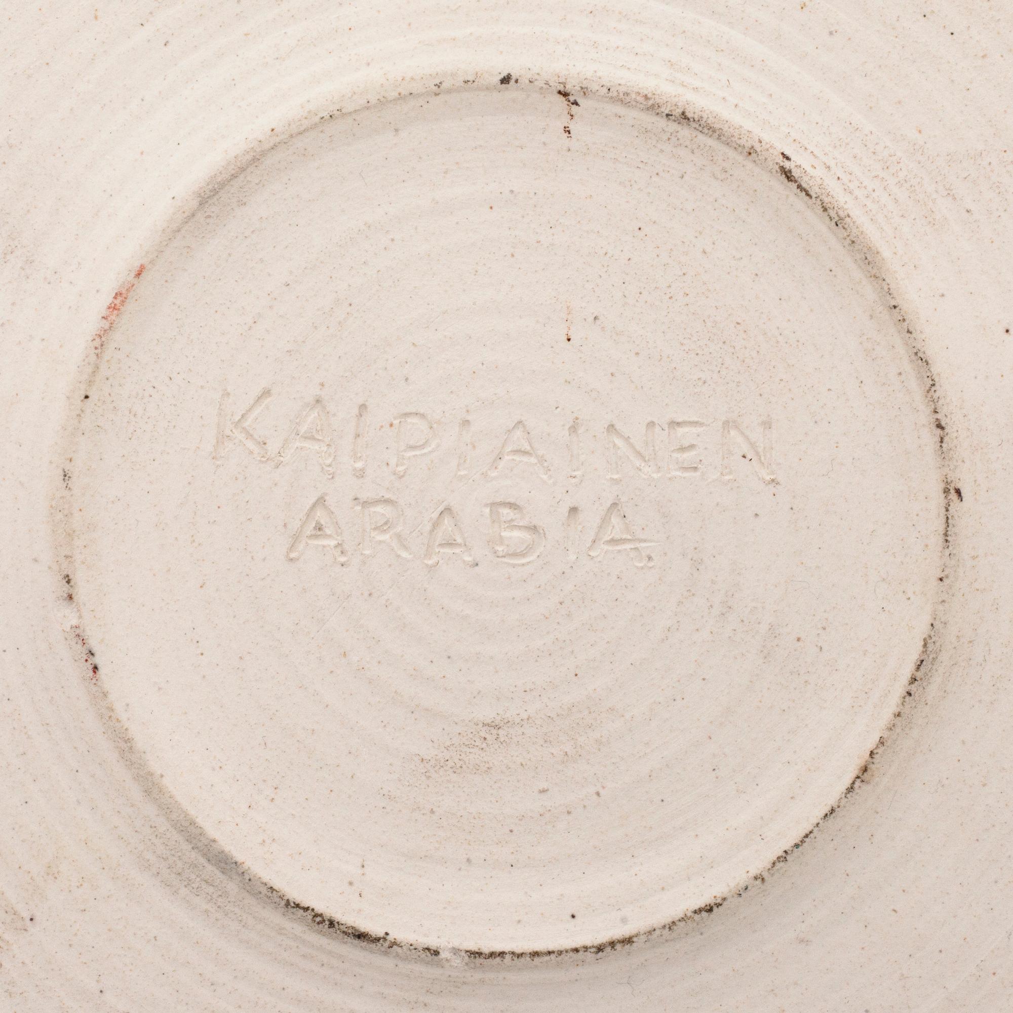 BIRGER KAIPIAINEN, a decorative bowl signed Kaipiainen Arabia.