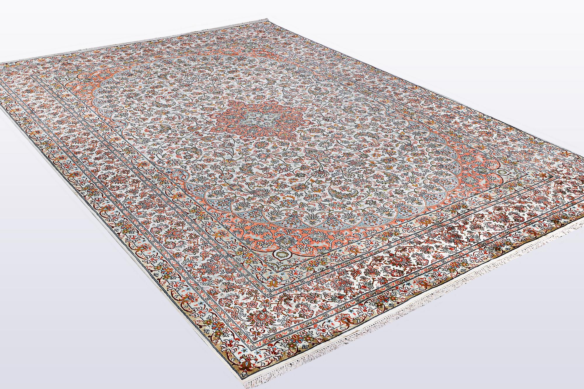 A carpet, Kashmir silke 307 x 220 cm.