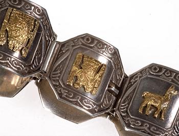 ARMBAND, 2 st, sterlingsilver samt guld, 18 K, trol Mexico, 1900-tal.