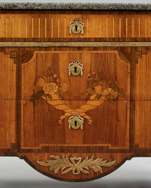 A Gustavian commode by G Foltiern (master in Stockholm 1771-1804), late 18th century.