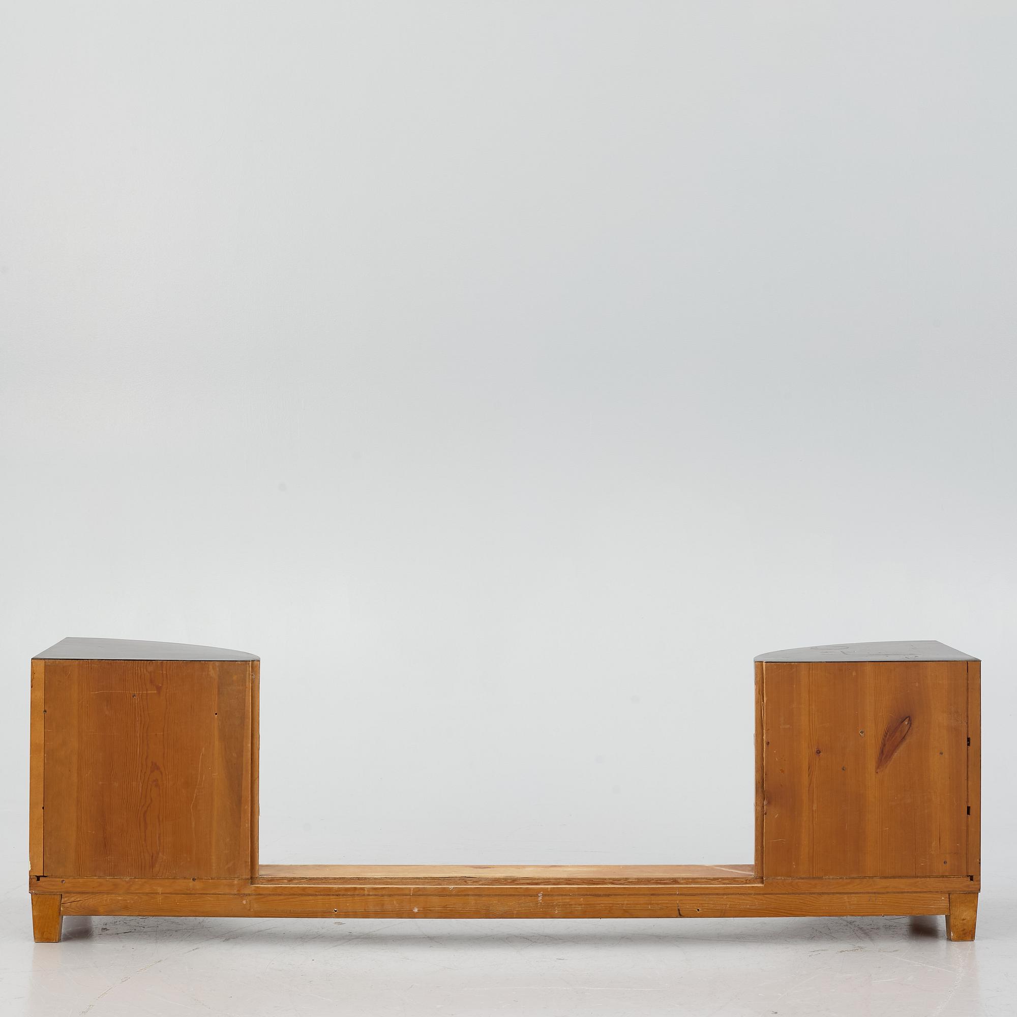 An Art Déco dressing table with large mirror, 1930's.