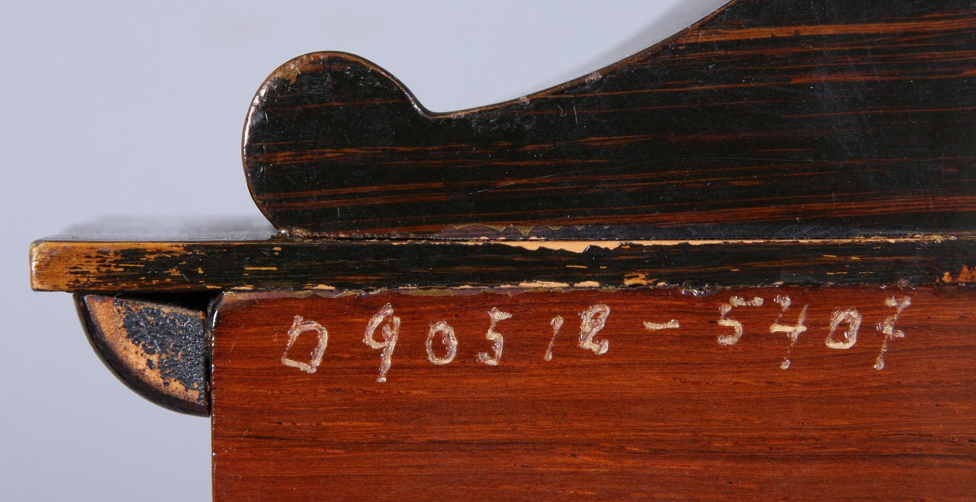 BORDSPENDYL, senempire, 1800-tal.