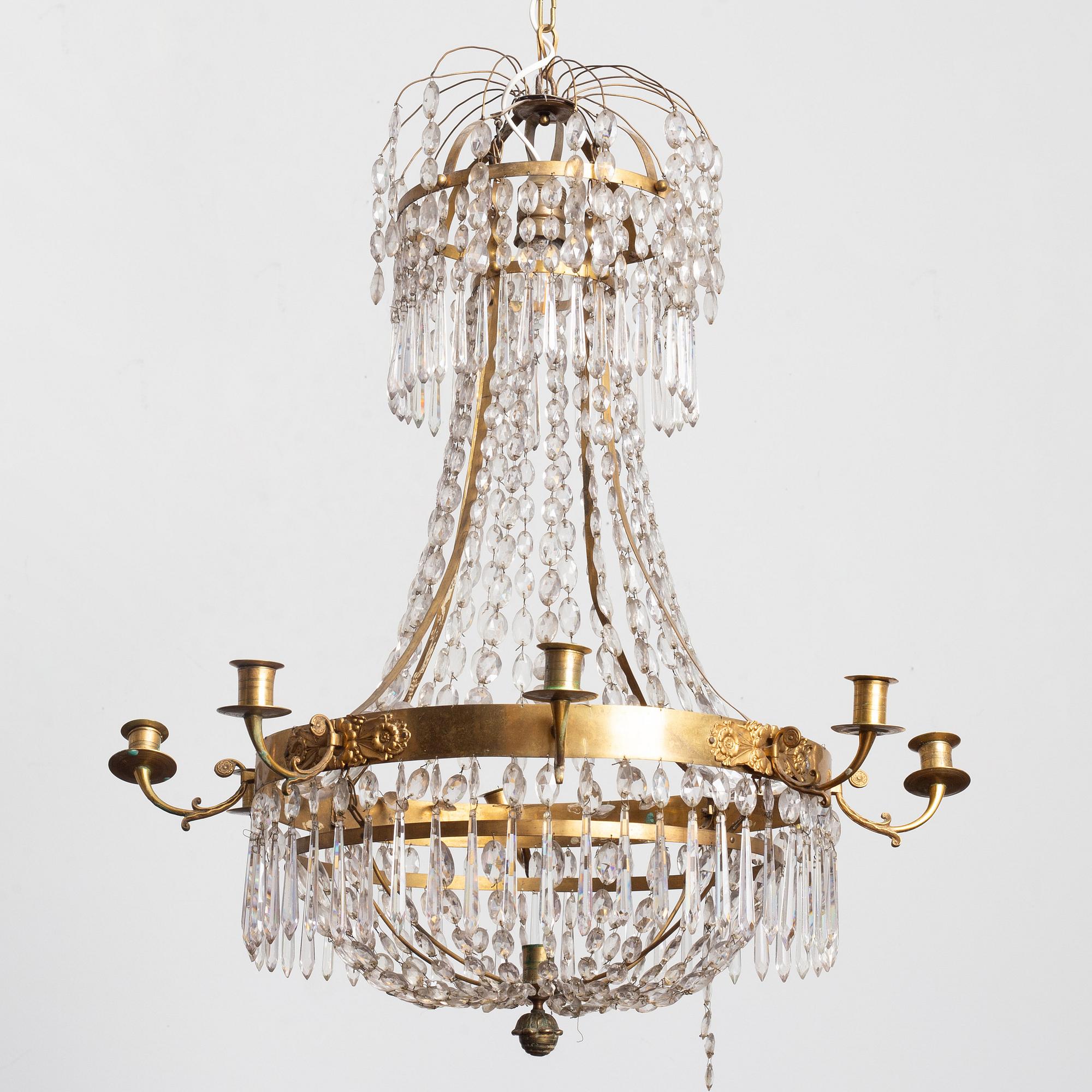 Ljuskrona, empire, 1800-talets första hälft.