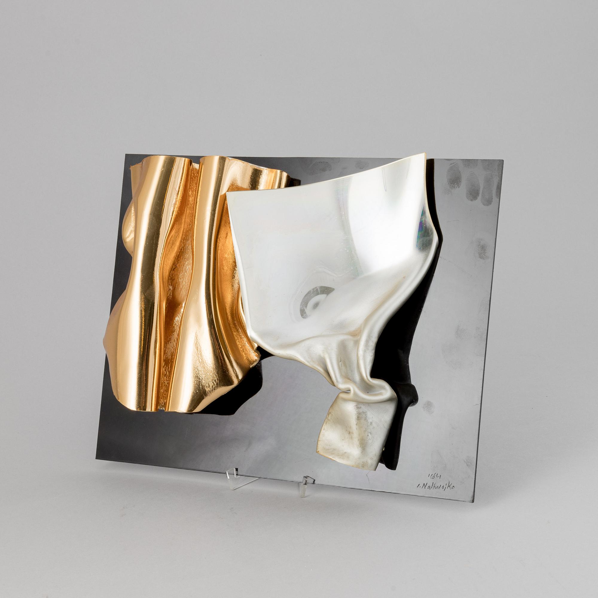 Jan Naliwajko, väggskulptur, plexiglas, signerad och daterad 1984.