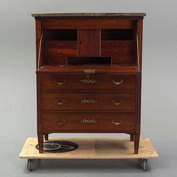 A late Gustavian, mahogny  secretaire from around the year 1800.