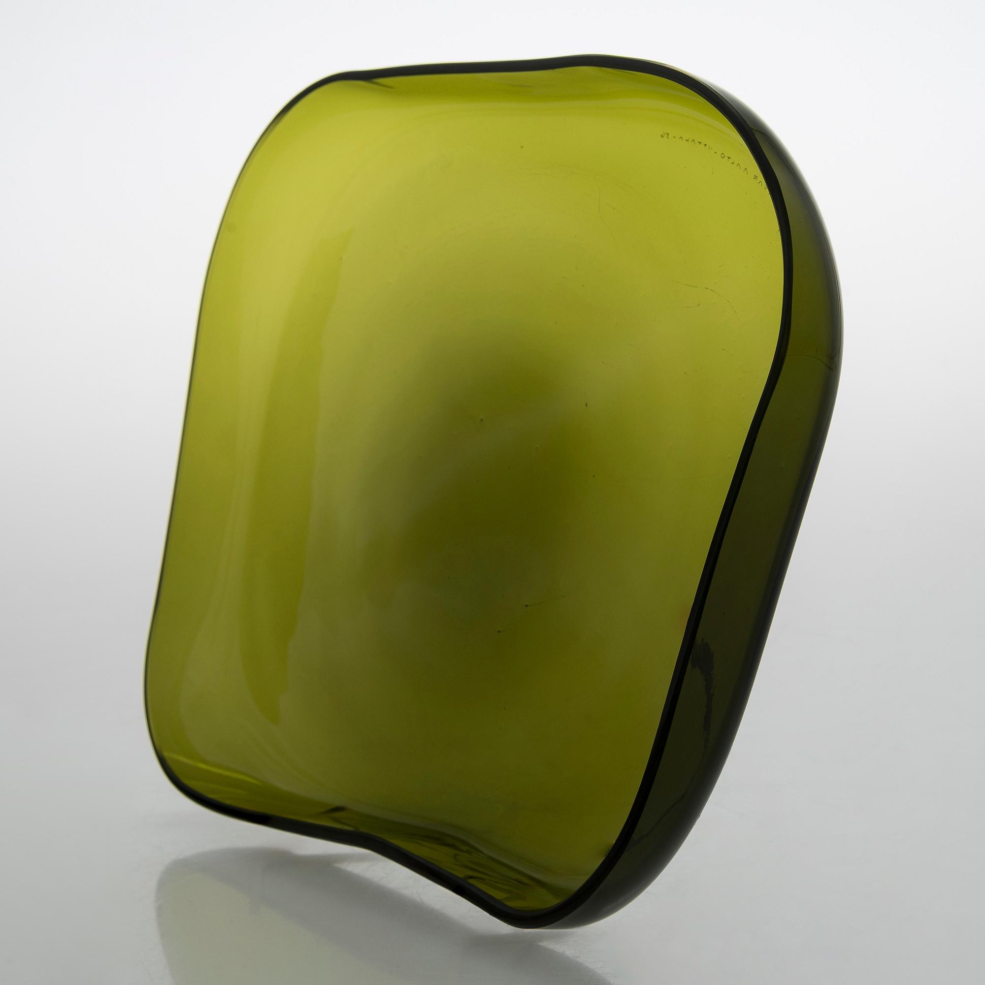 Alvar Aalto, lautanen, malli 3900-40, signeerattu Alvar Aalto Iittala -56.
