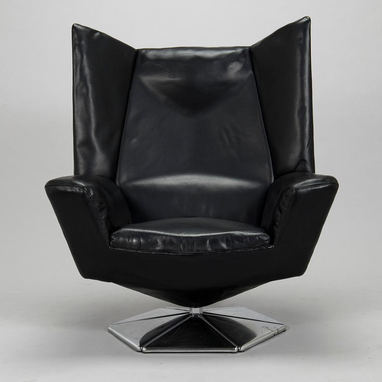 Voitto Haapalainen, fåtölj, "Prisma T-66", Tehokaluste Oy 1970-tal.