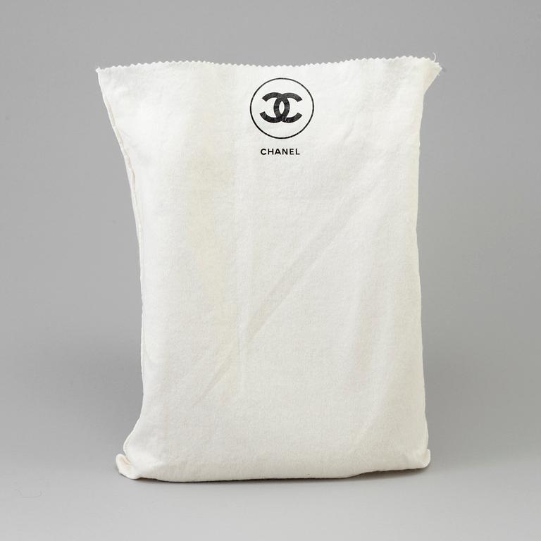 A bag, "Timeless Classic Maxi Flap", Chanel.
