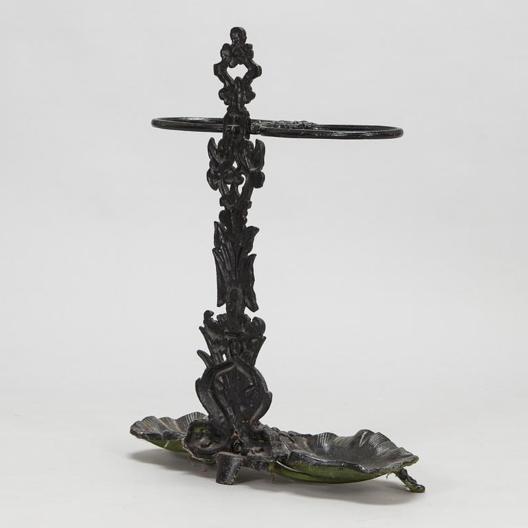 A cast iron umbrella stand, 20th Century.