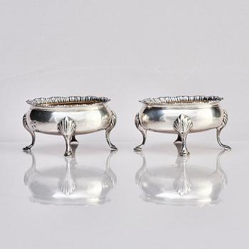 A pair of English silver salt-cellars, marks of Benjamin Mountigue, London 1783.