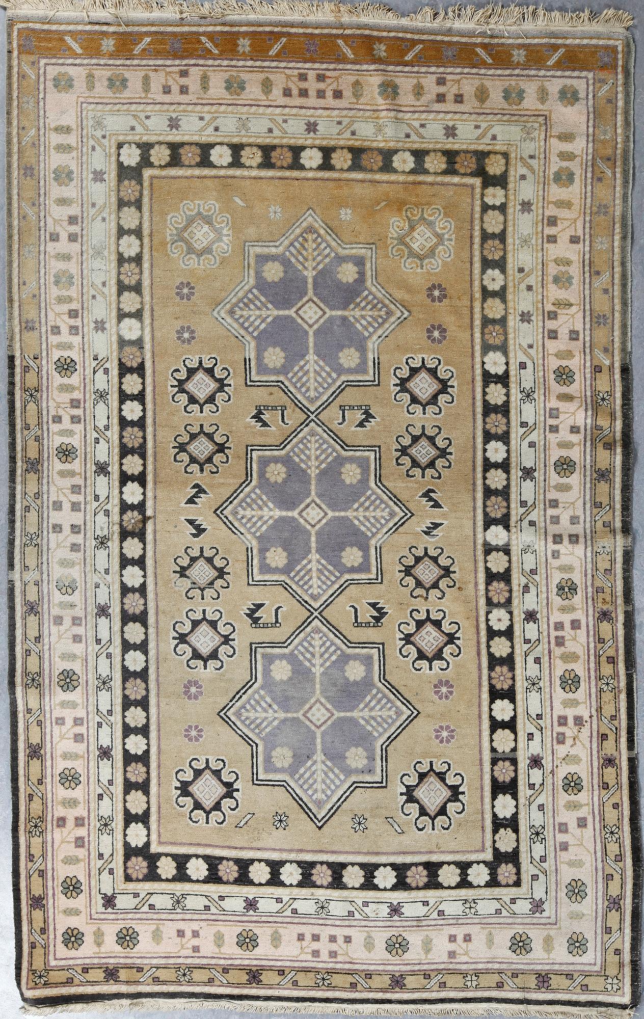 MATTA, trol Turkiet. ca 250x164 cm.