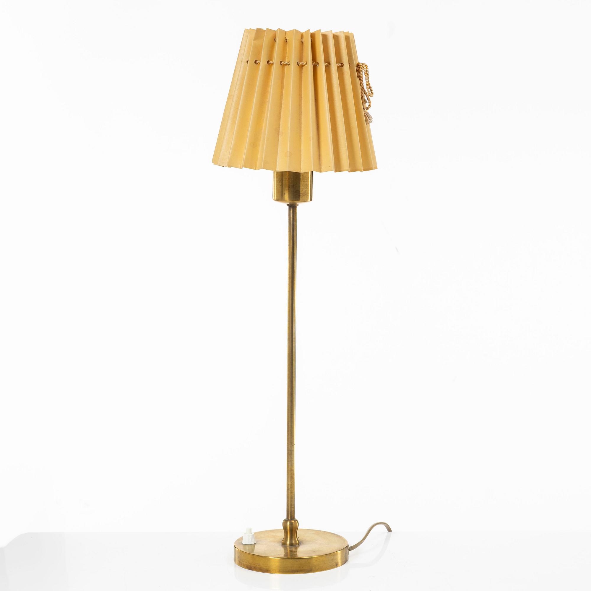Josef Frank, Table lamp, model G2332, Firma Svenskt Tenn.
