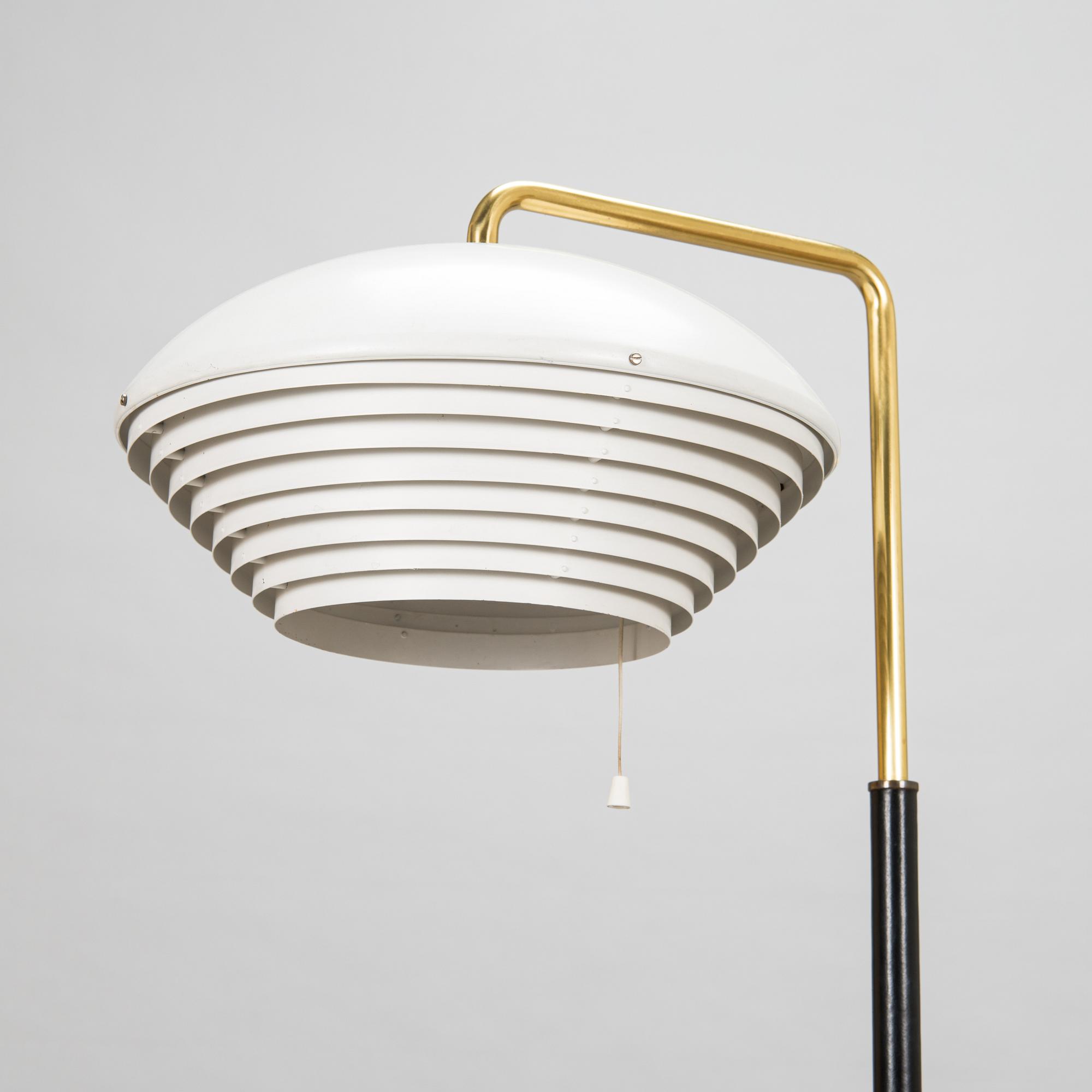 Alvar Aalto, ’A811' floorlight for Valaistustyö.