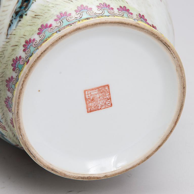 KRUKA, Kina, 1900-talets första hälft.