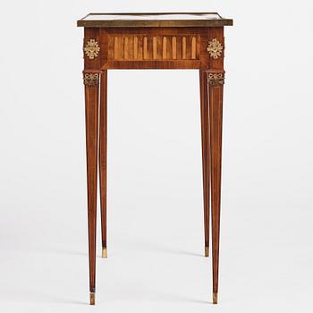 Bord, utfört i Gottlieb Iwerssons verkstad av Peter Rundgren (verksam i Stockholm 1779-1785), Gustavianskt.