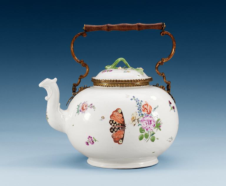 A large German porcelain teapot, 18th Century.