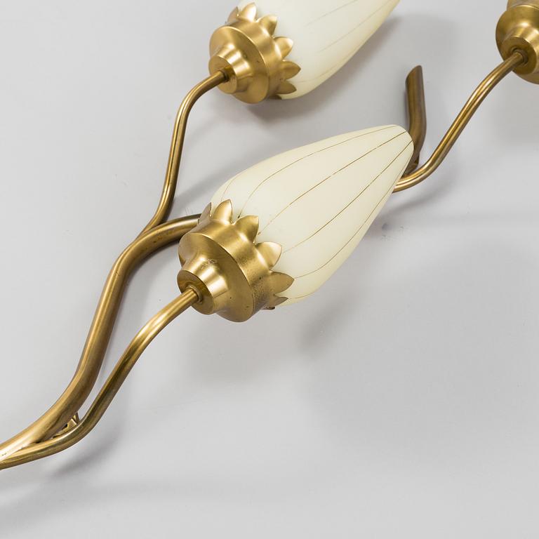 A MID 20TH CENTURY WALL LIGHT, Astra.